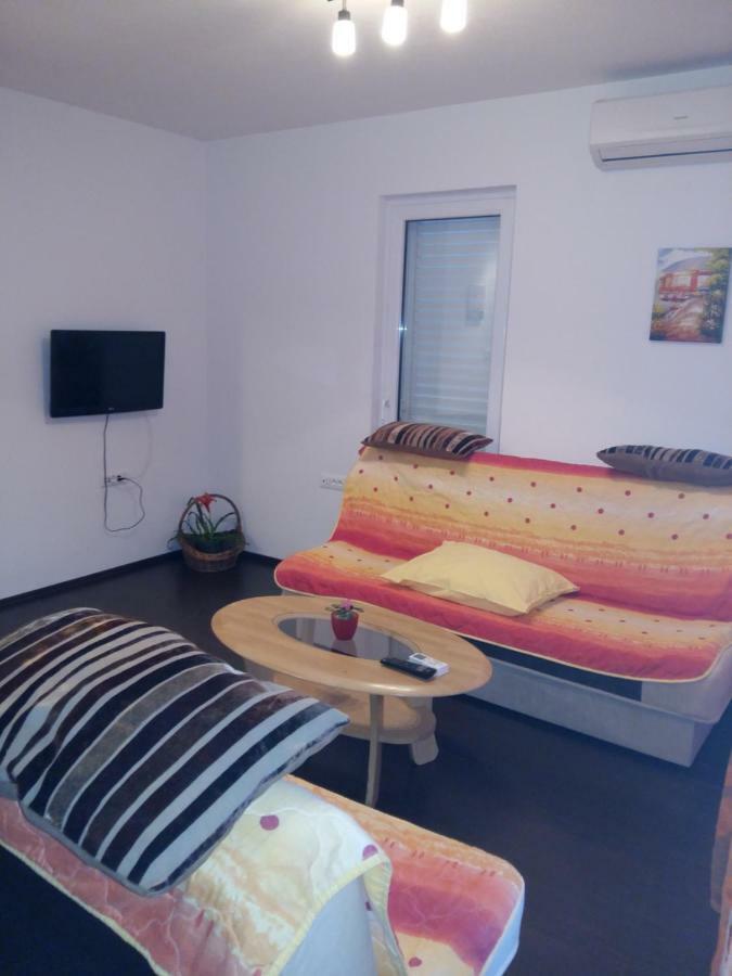 Apartmani Slavica Makarska Esterno foto