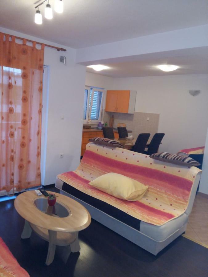 Apartmani Slavica Makarska Esterno foto