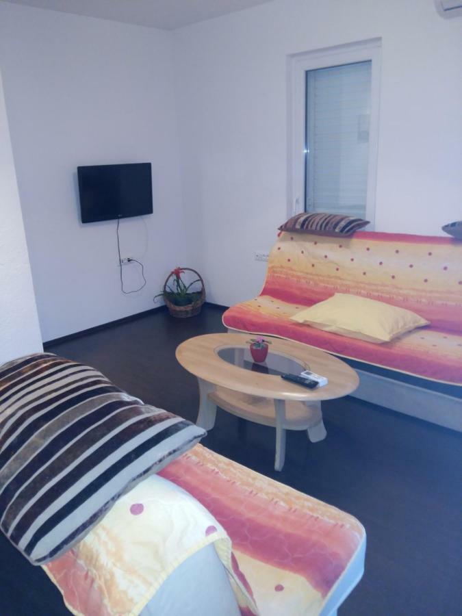 Apartmani Slavica Makarska Esterno foto