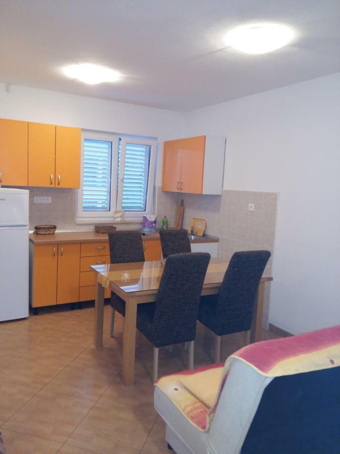 Apartmani Slavica Makarska Esterno foto